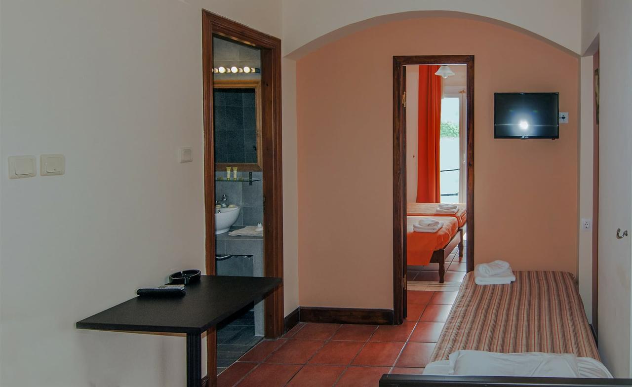 Golden View Hotel Poros Town Ngoại thất bức ảnh